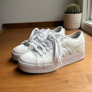 Adidas Nizza platform sneaker